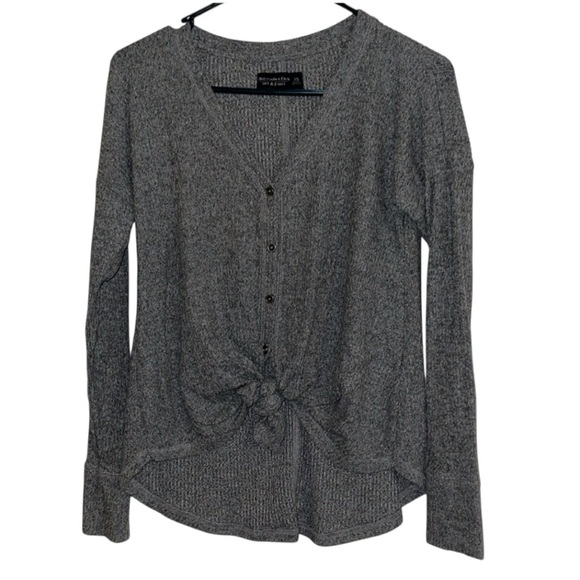 Abercrombie & Fitch Tops - ABERCROMBIE & FITCH BUTTON TIE BOTTOM RIBBED TOP